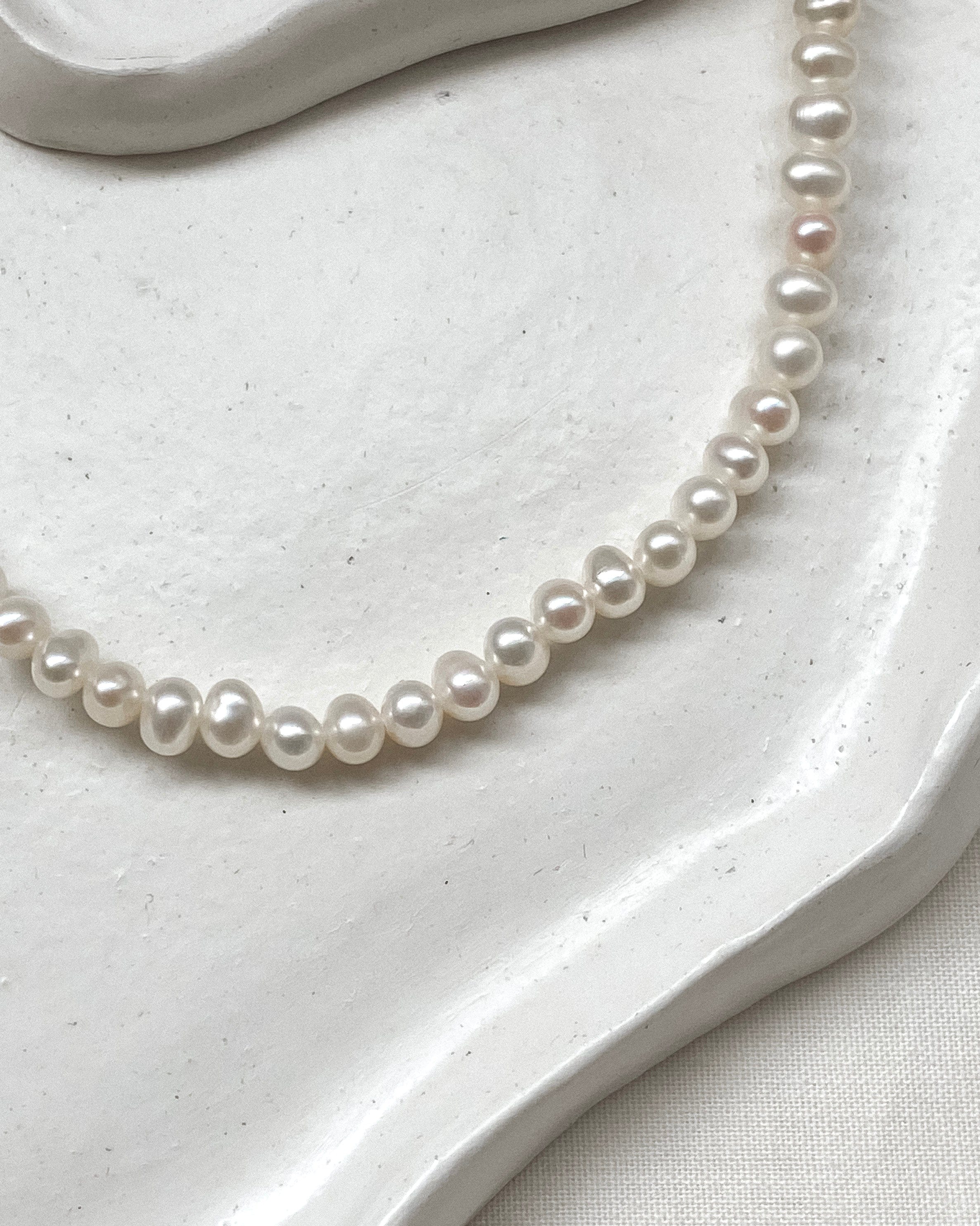 Adeline Single Row Pearl Choker - Image 8