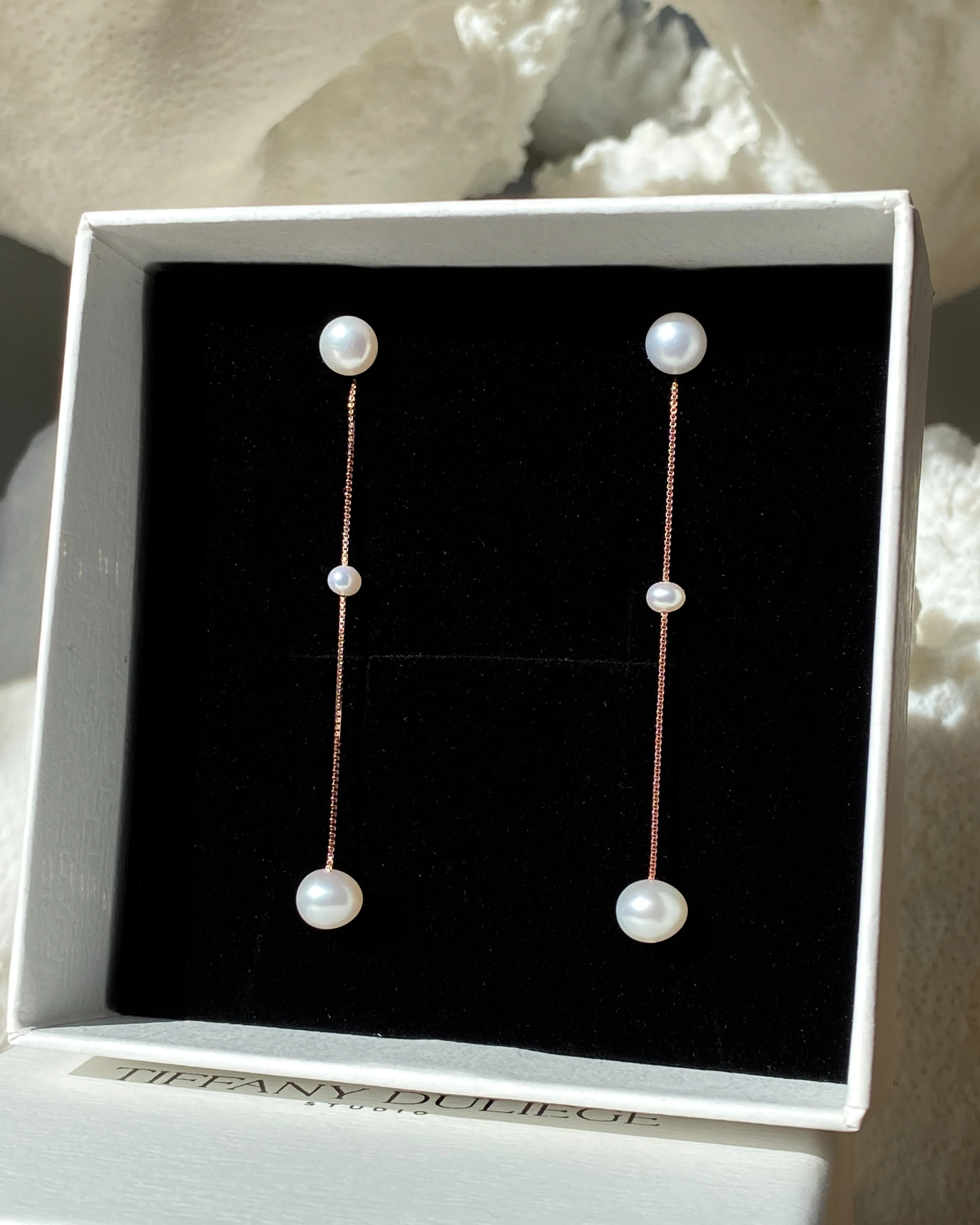 Amara Pearl Earrings - Image 5