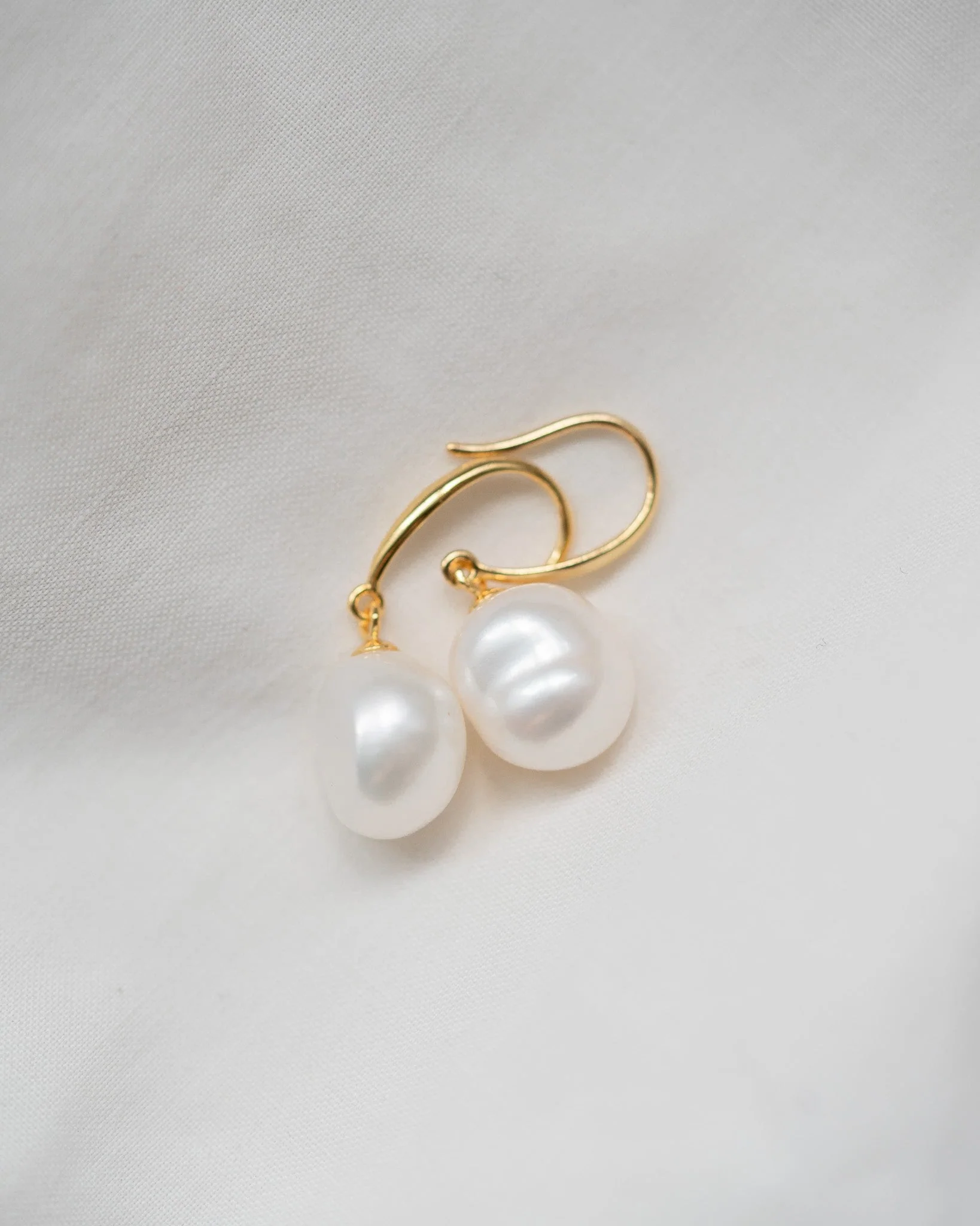 Audrey I Pearl Earrings - Image 10