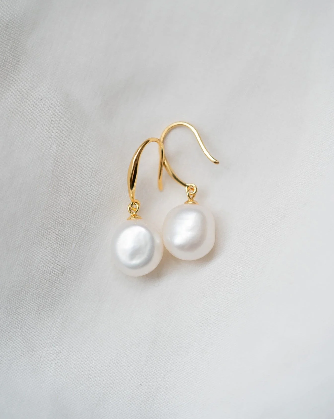 Audrey I Pearl Earrings - Image 5