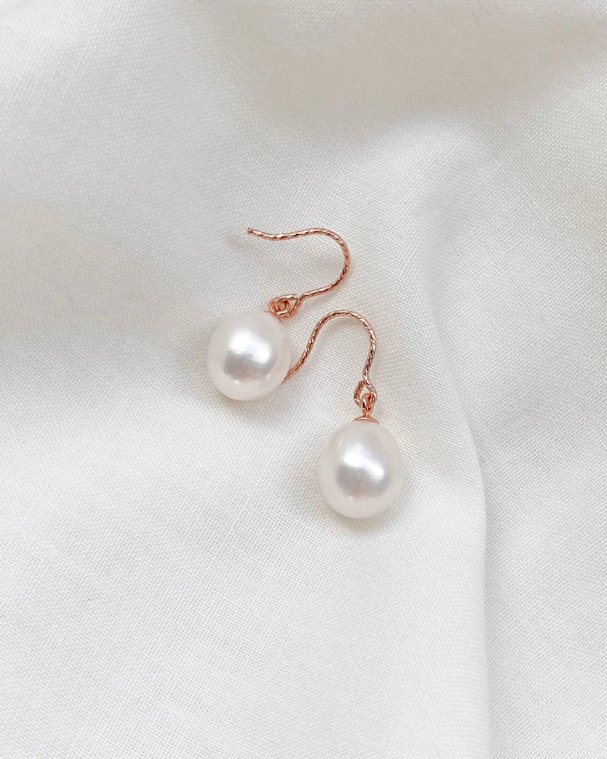 Audrey Pearl Earrings II - Image 10