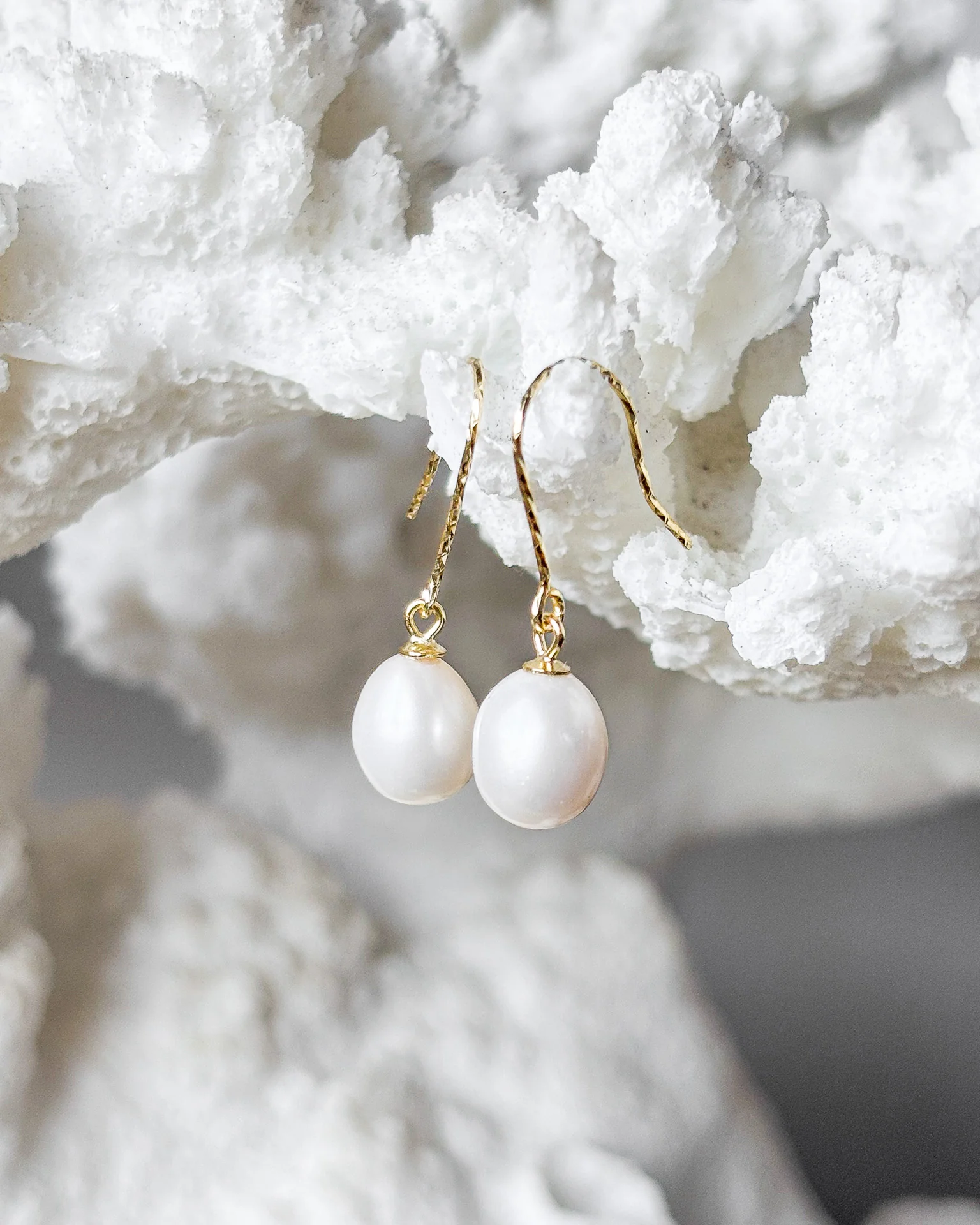 Audrey Pearl Earrings II - Image 5