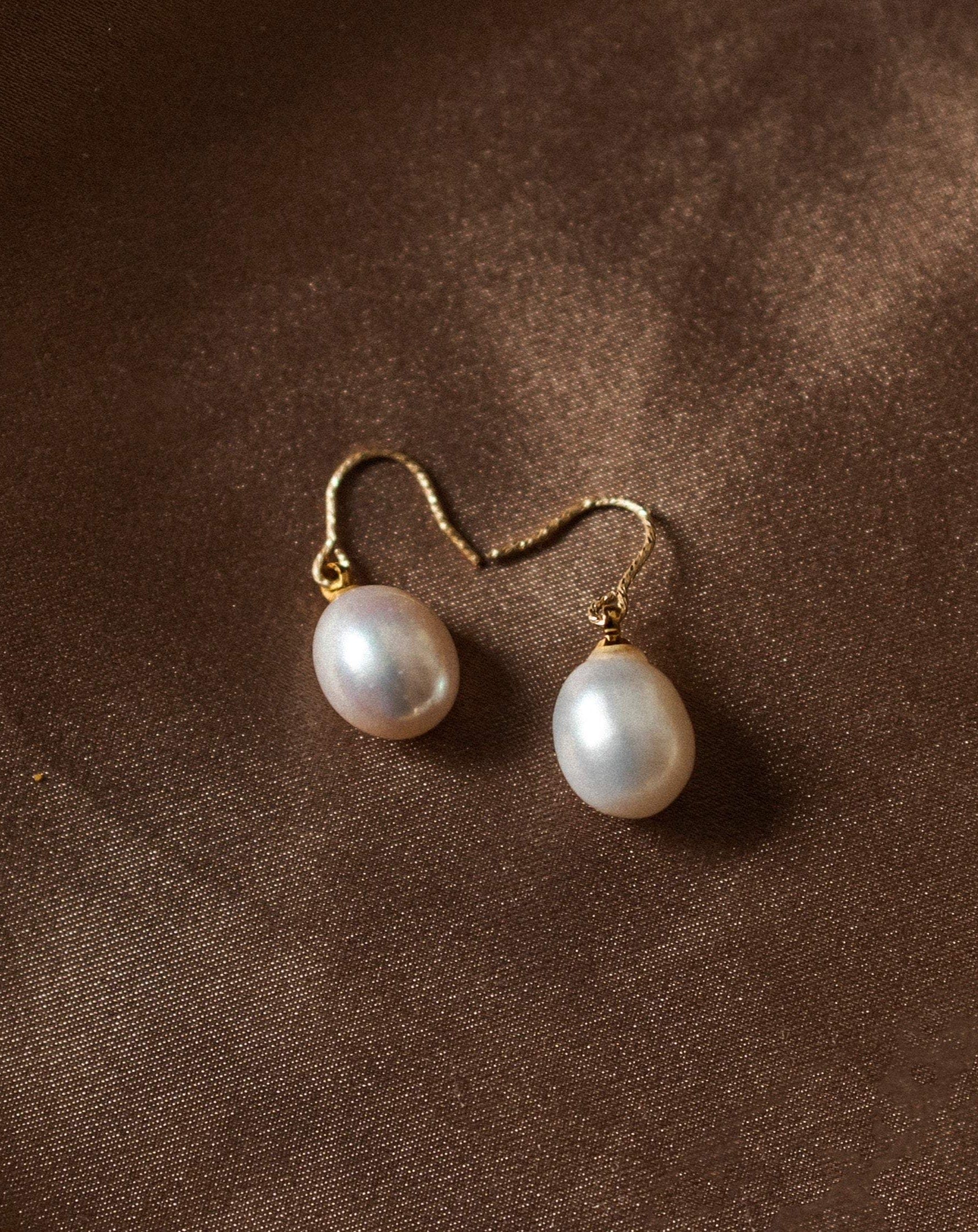 Audrey Pearl Earrings II - Image 8