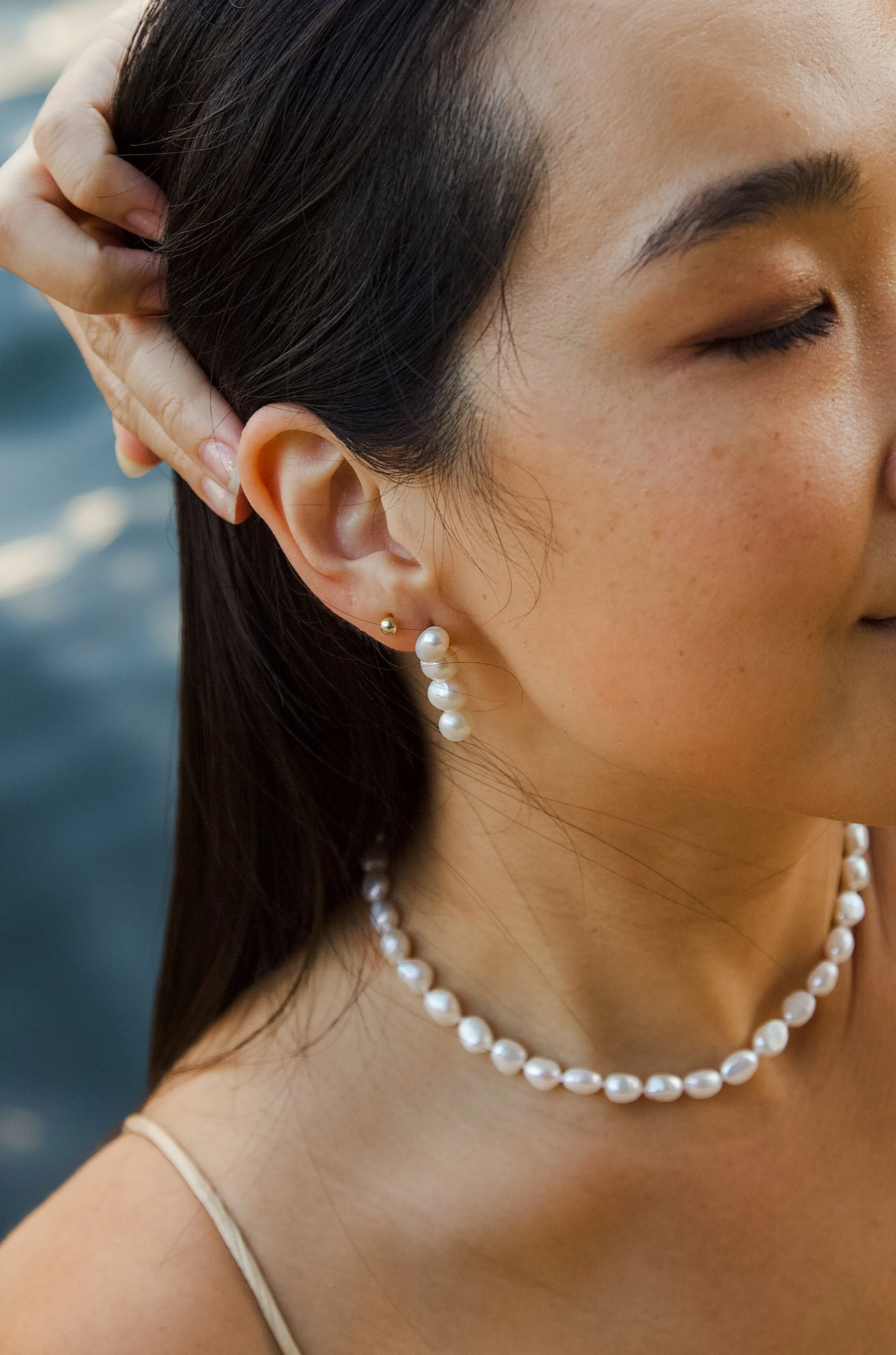 Catrina Pearl Earrings - Image 3