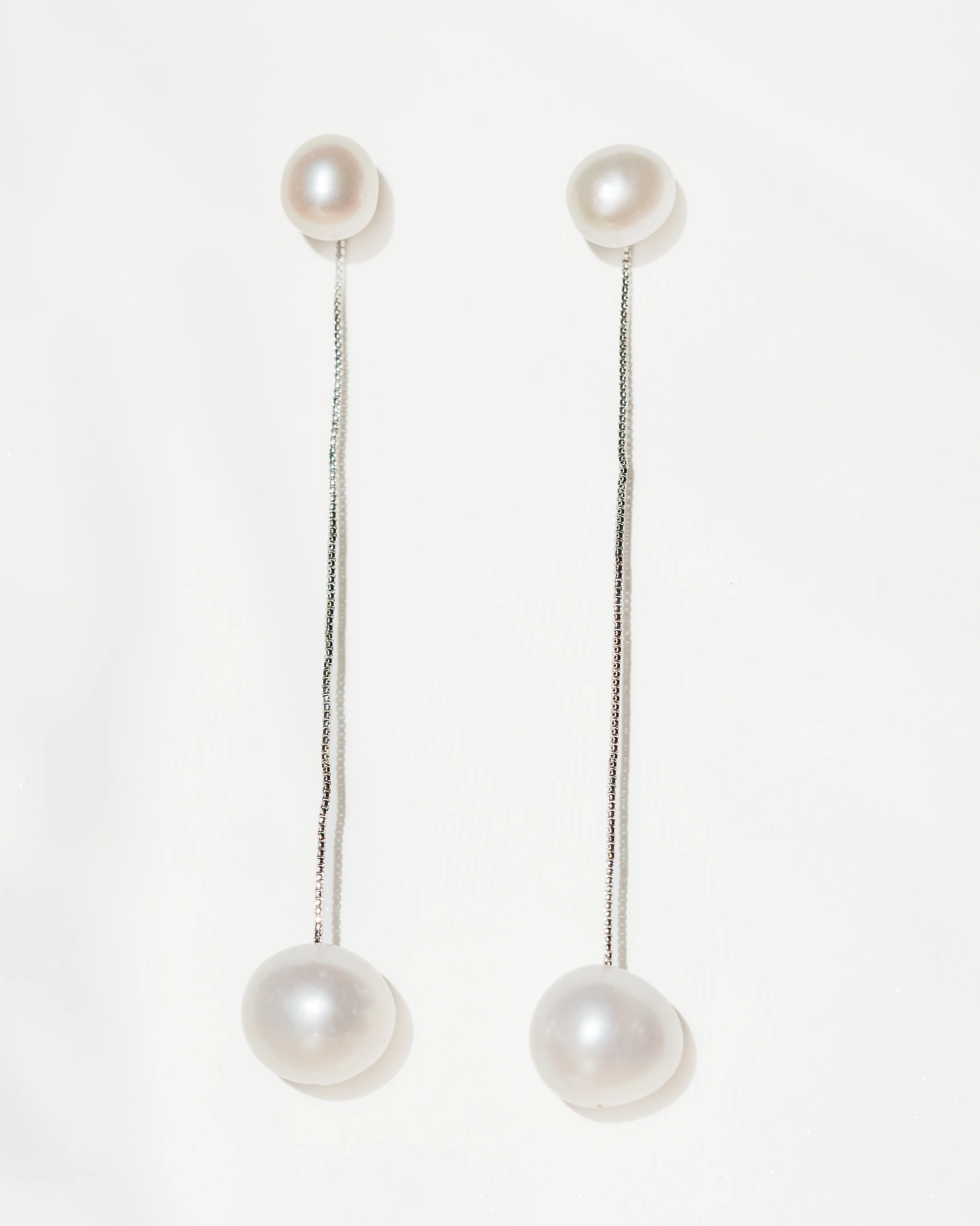 Chloe Pearl Earrings - Image 2