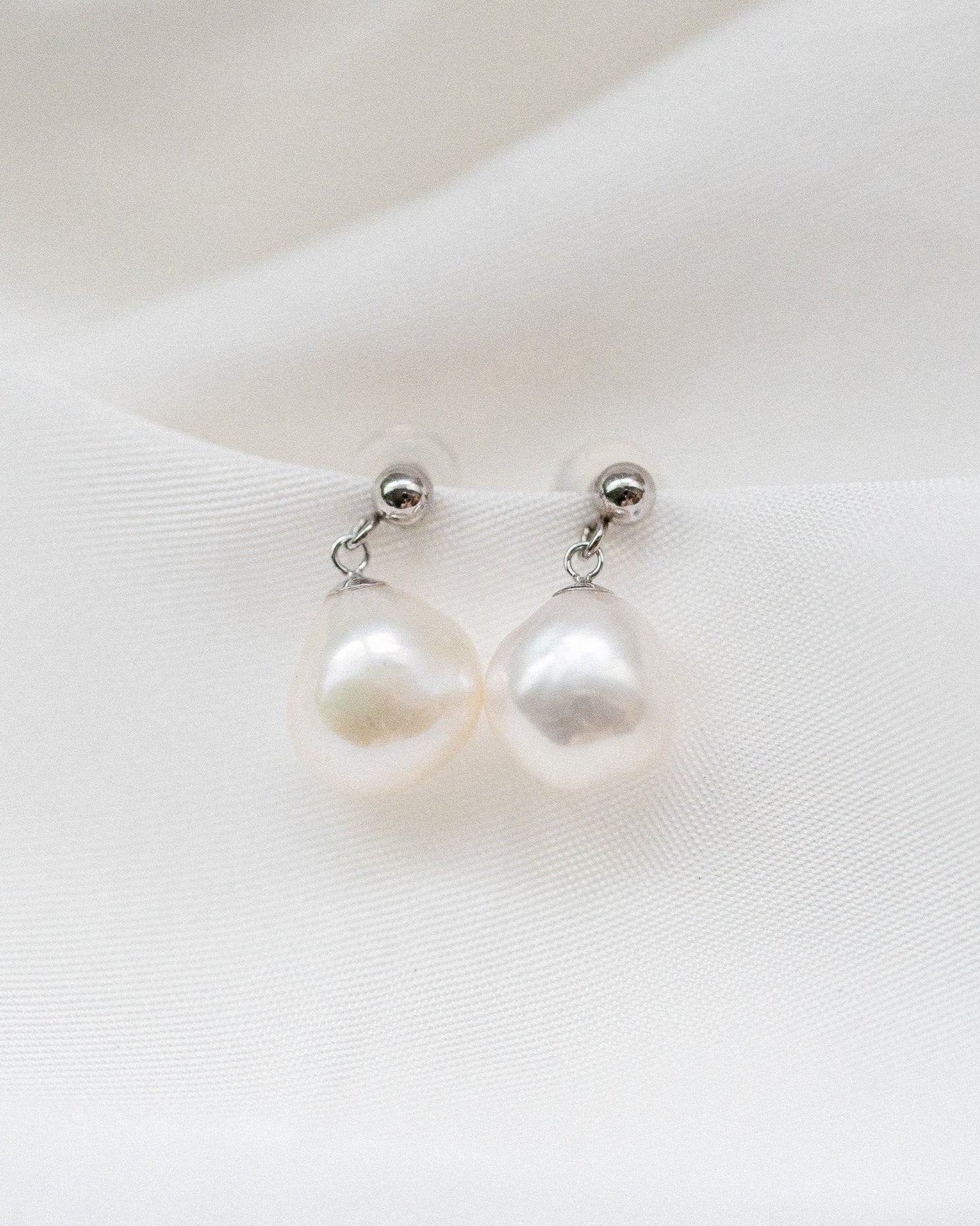 Elisse Single Drop Stud | Solid Gold - Image 7