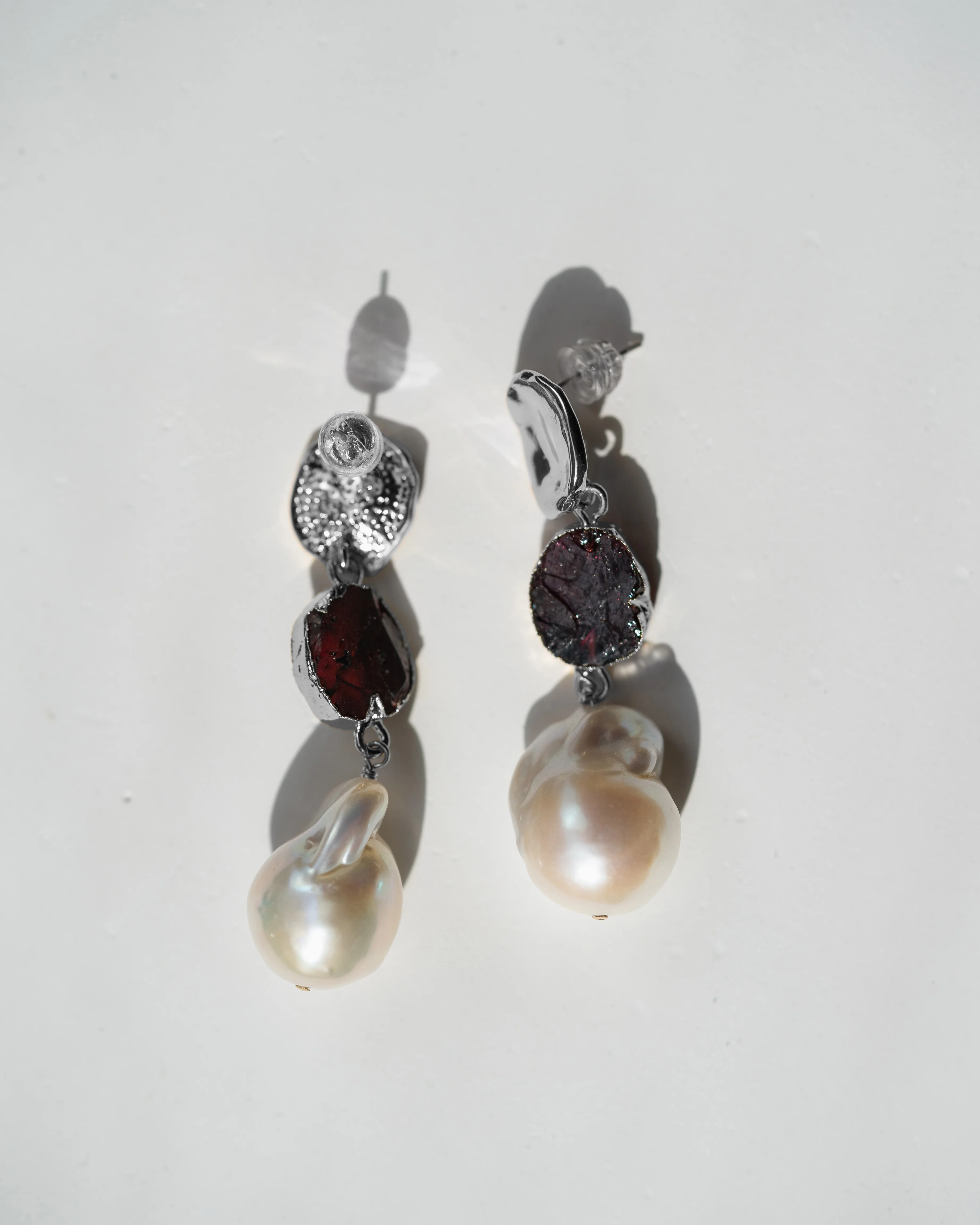 January Birthstone | Garnet Birthstones x Pearls Earrings - Image 5
