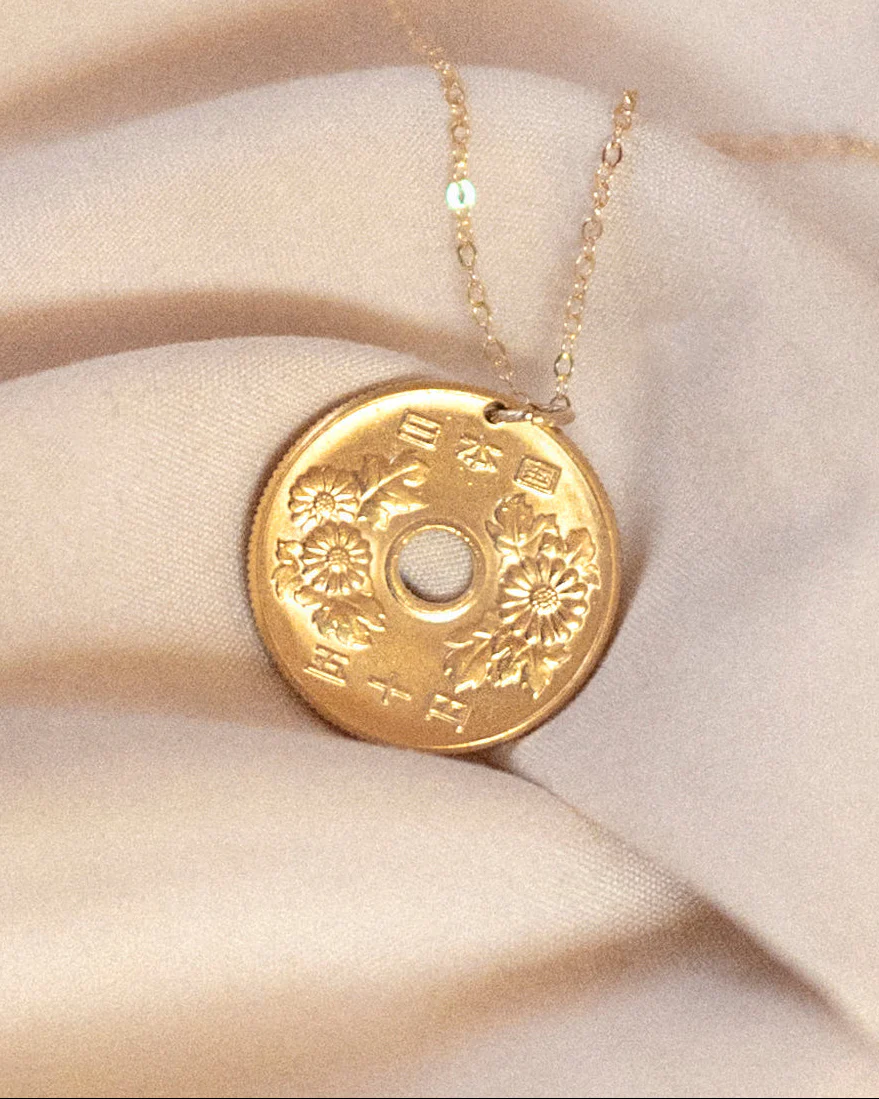 Japan | Chrysanthemums Coin Necklace - Image 3