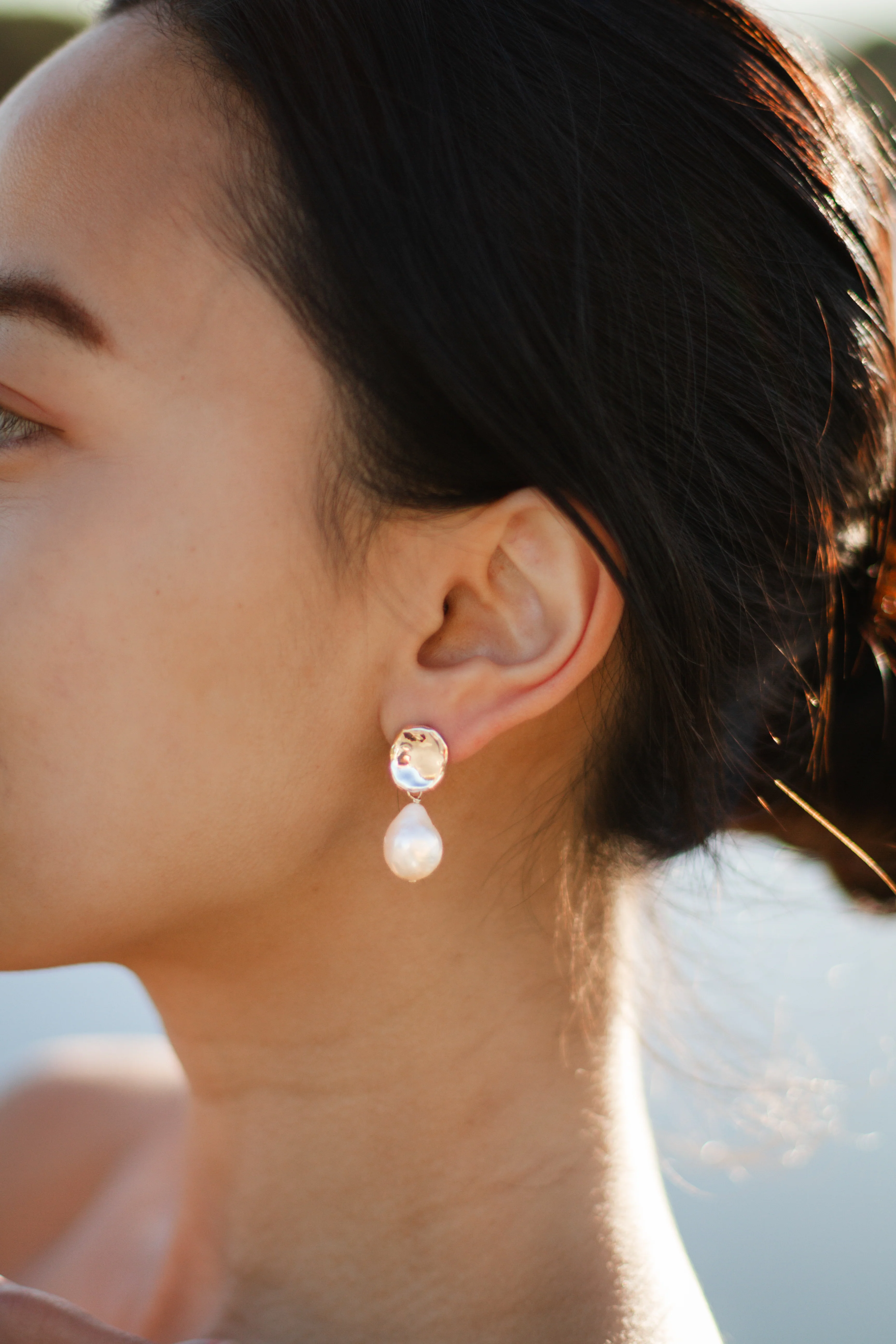 Jen Pearl Earrings - Image 2