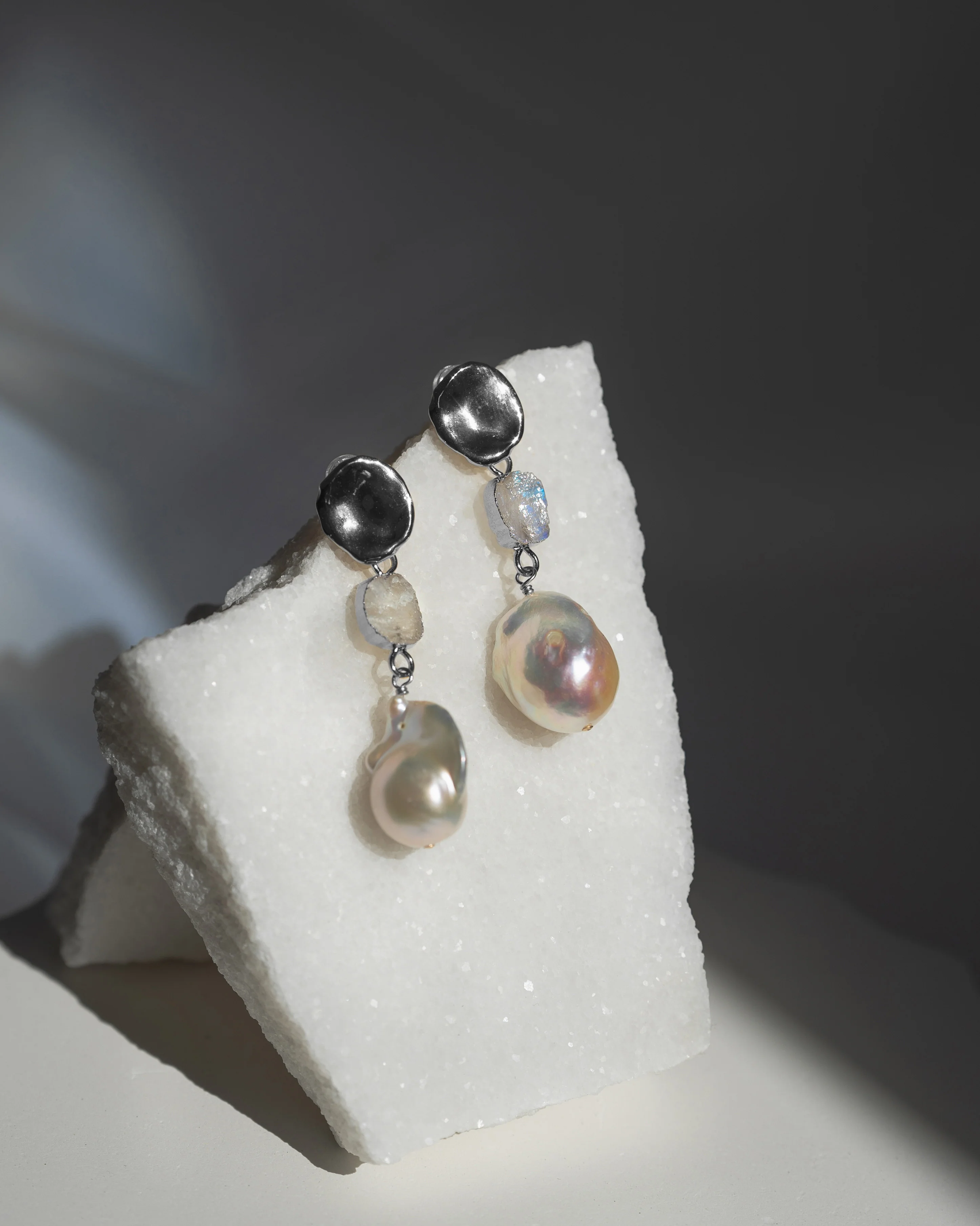 June Birthstone | Moonstone Birthstones x Pearls Earrings - Image 3