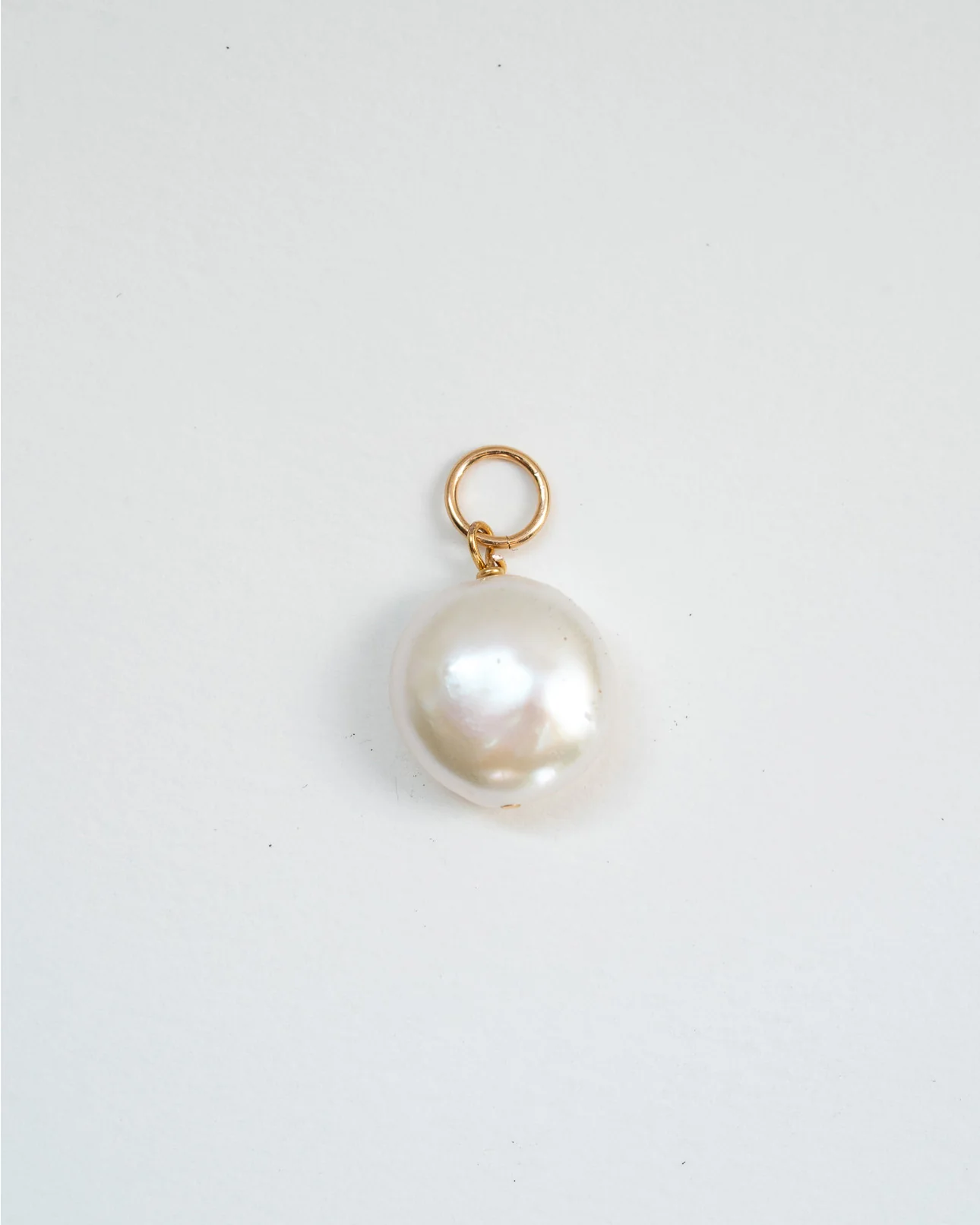 Lua Pearl Pendant