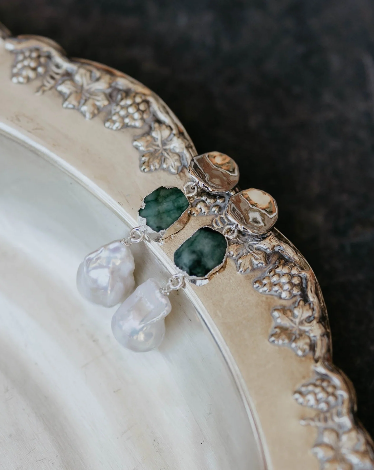 May Birthstone | Emerald Birthstones x Pearls Earrings - Image 3