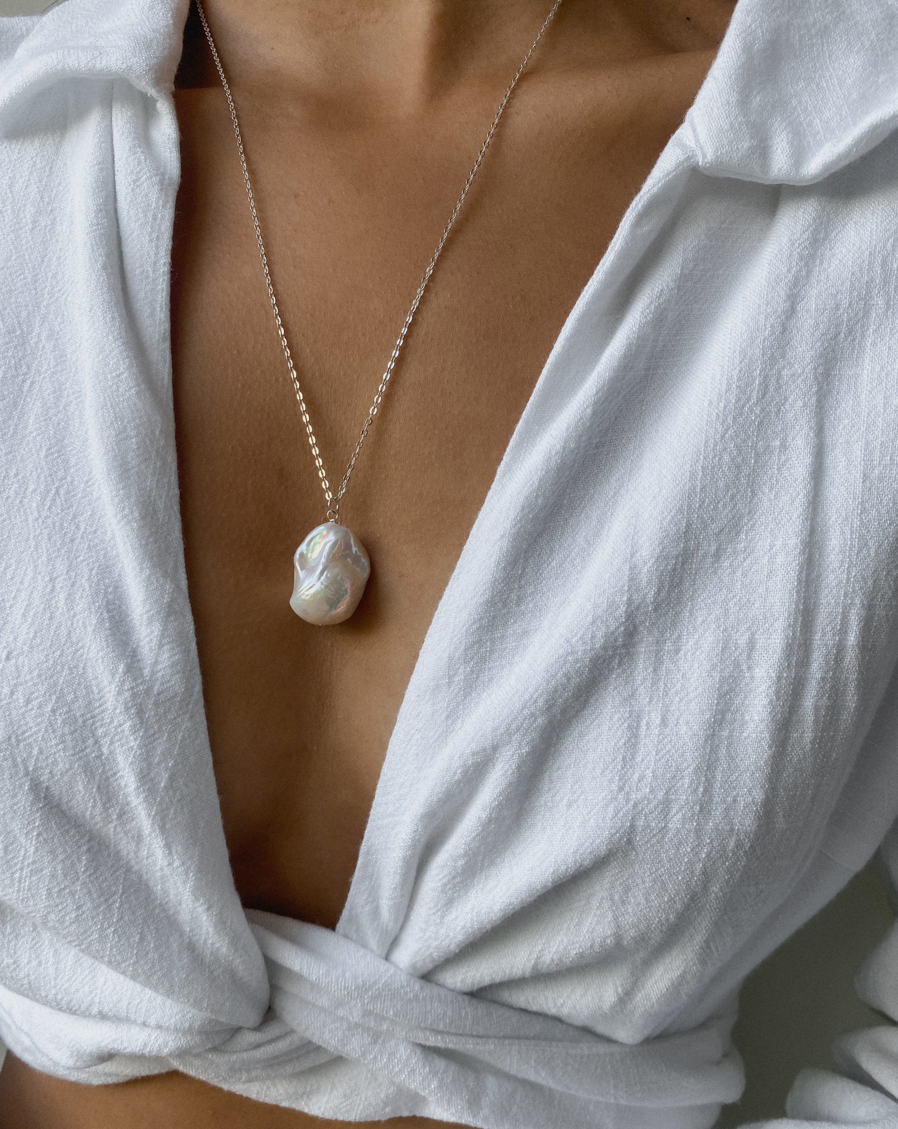 Morgana Pearl Necklace - Image 4
