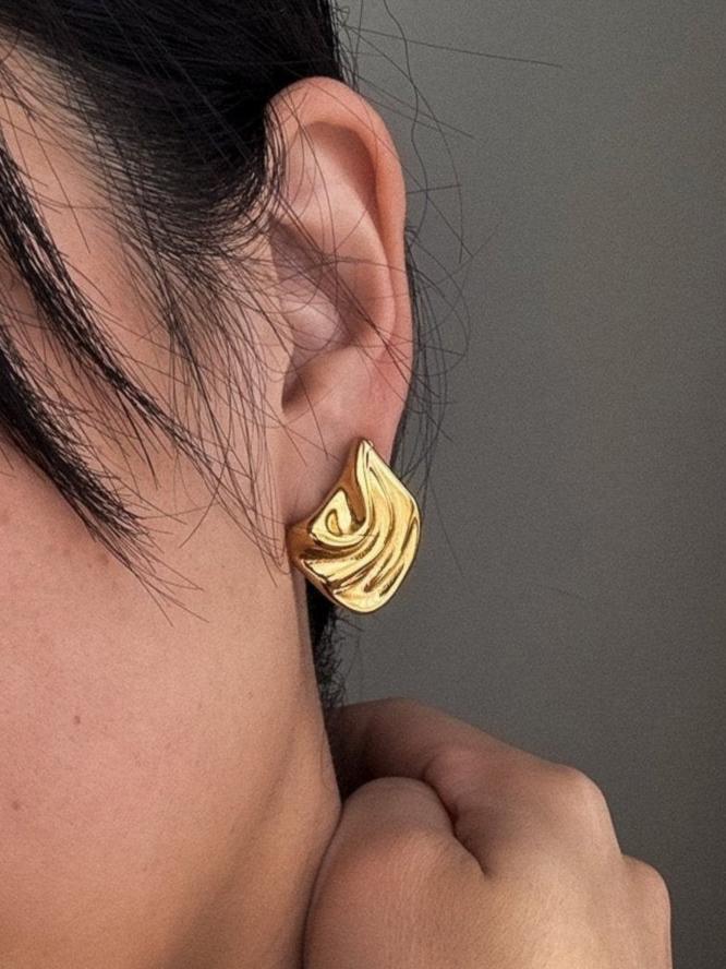 Pennon Earrings - Image 2