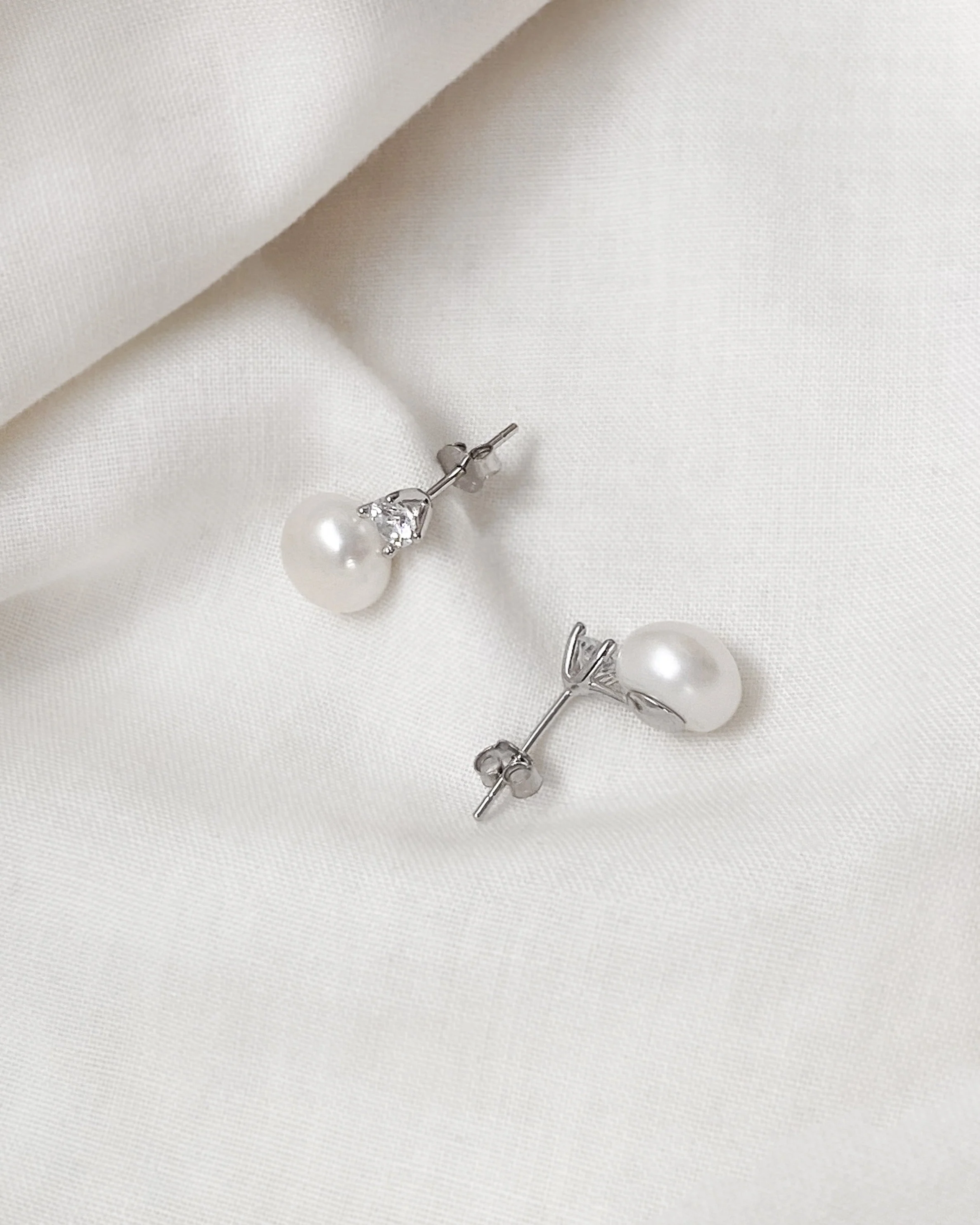 Pixie Pearl Earrings - Image 7