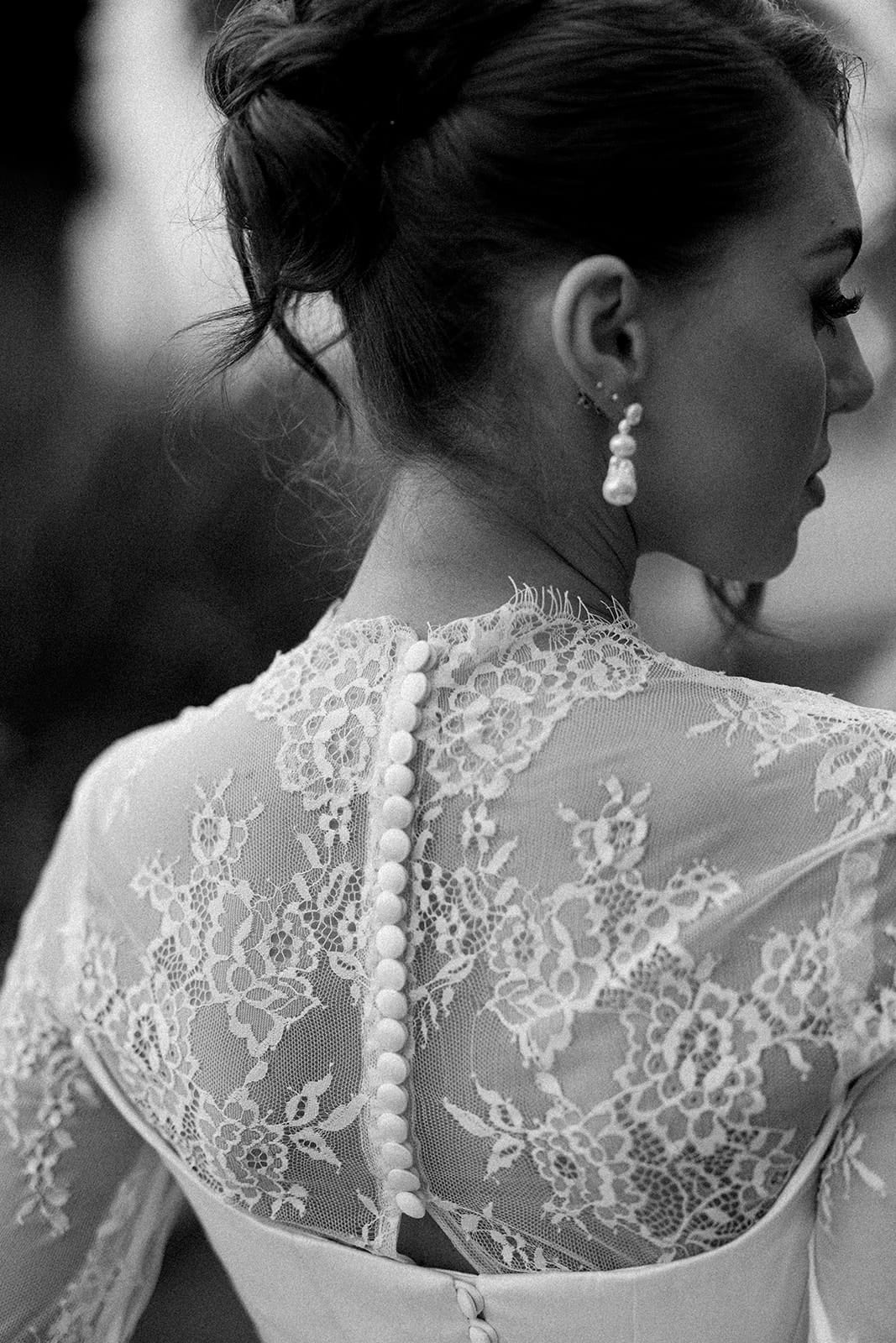 Yasmin Pearl Earrings - Image 4